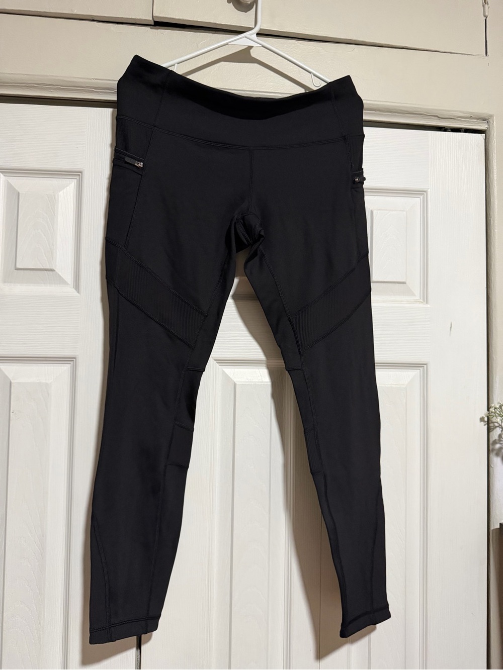 Lululemon High-Rise Zip Pocket Leggings - Black